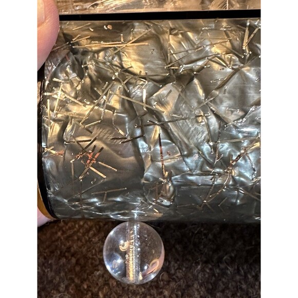 Vintage 1950’s Gilli Originals Clear Carved Lucite Box Bag - Picture 3 of 14